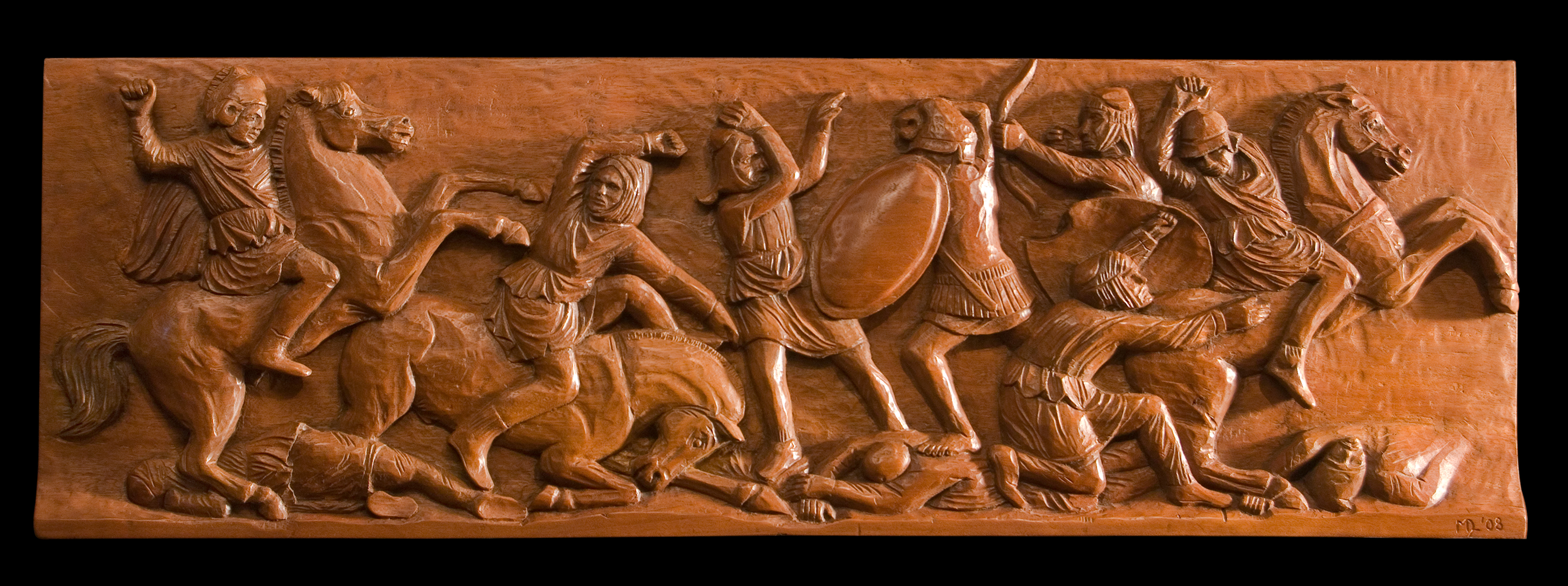 Mural escultórico 'Batalla de Issos' tallado en madera de cancharana, 100x50cm